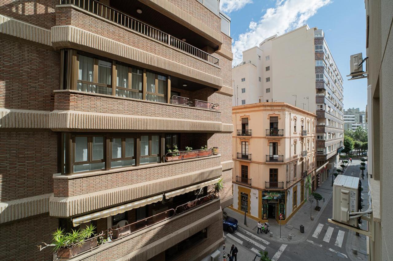 Expoholidays - General Tamayo Parking Gratis Almería Extérieur photo
